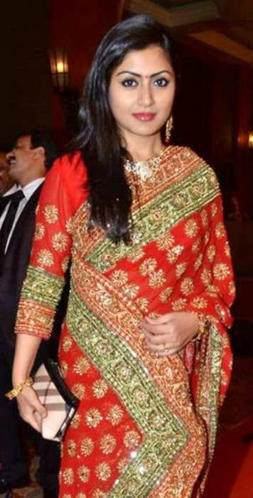 Rimi Sen at Bappi Lahiri's wedding in 2012