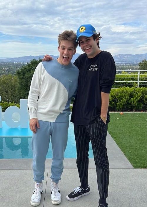Axel Webber as seen in a picture with fellow YouTuber David Dobrik in March 2022