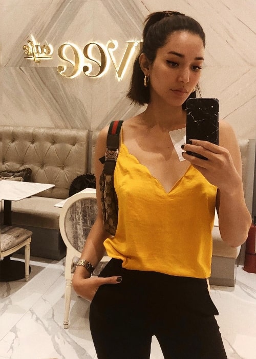 Bea Santiago as seen while taking a mirror selfie in March 2020