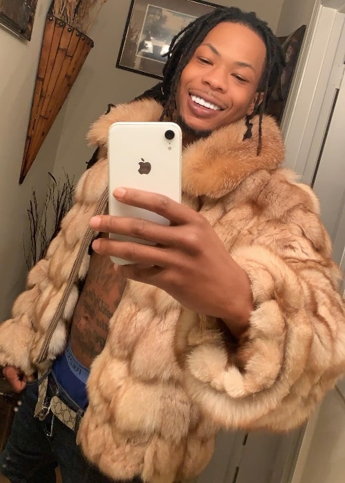 Cash Out as seen while taking a mirror selfie in February 2020