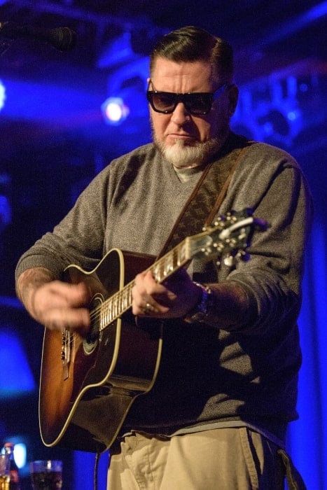 Everlast as seen while performing in 2015