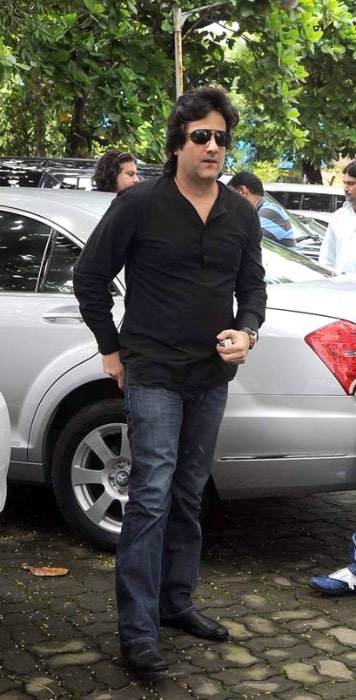 Fardeen Khan as seen at Dara Singh's funeral in 2012