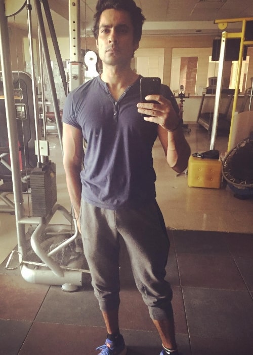 Jatin Goswami as seen while taking a gym mirror selfie in June 2021