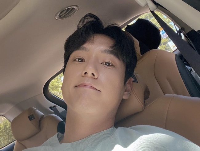 Kwak Si-yang as seen while taking a car selfie in May 2021