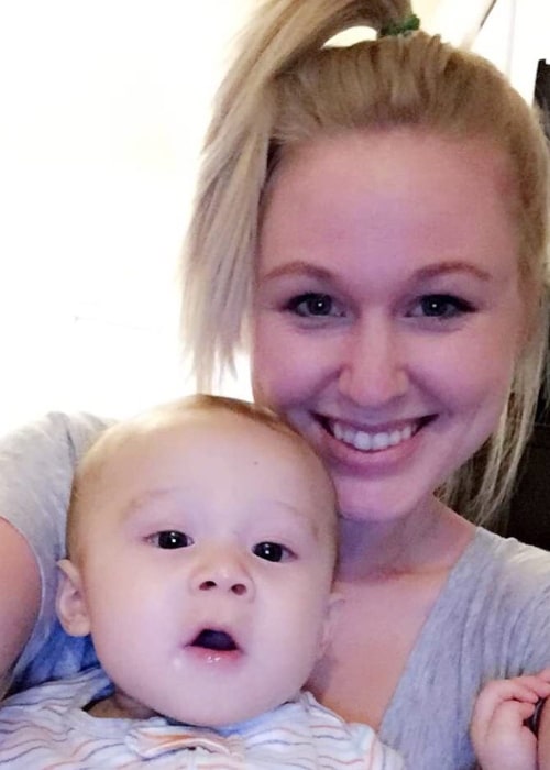 Landon Nguyen and his mother Keren Swanson in a selfie that was taken in March 2016