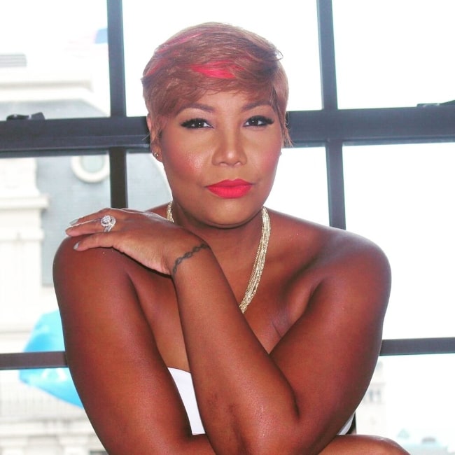 Traci Braxton posing for the camera