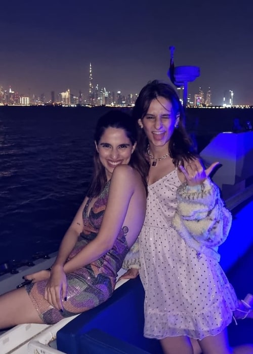 Yashaswini Dayama (Right) posed for a picture with Ayesha Ahmed in Dubai, United Arab Emirates in 2021