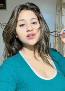 Anjali Arora Height, Weight, Age, Boyfriend, Family, Facts, Biography