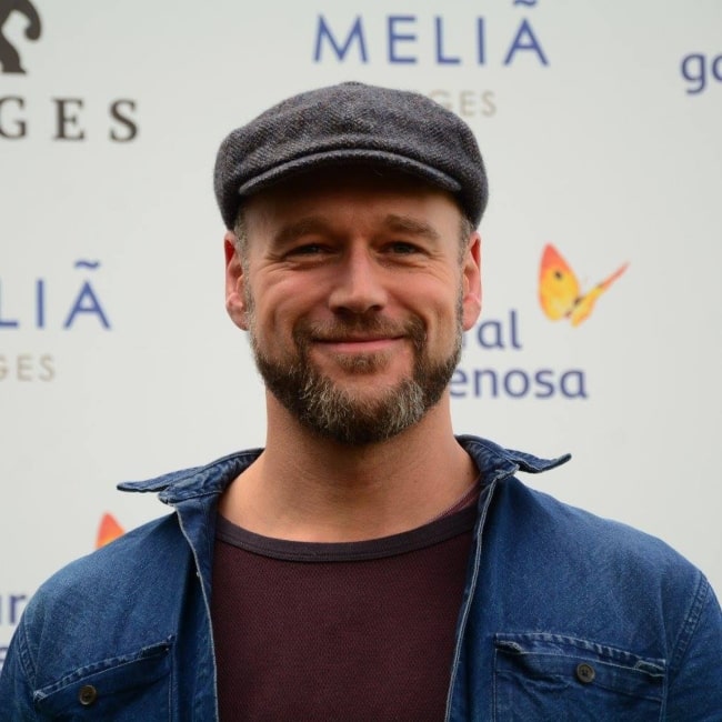 Elliot Cowan as seen in a picture that was taken at the premier of Muse in October 2017