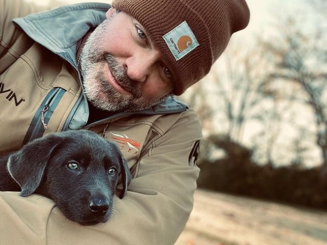 Lee Brice in October 2020 having a heavenly time with his new little baby girl Charlee