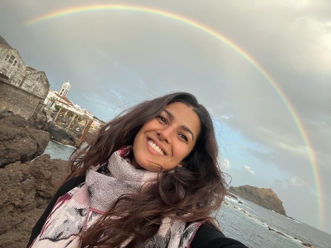 Nimrat Kaur is seen taking a selfie in February 2022 with Rainbow in the background