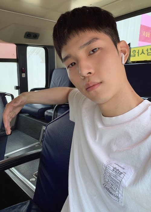 Yoo In-soo as seen while taking a selfie in June 2019