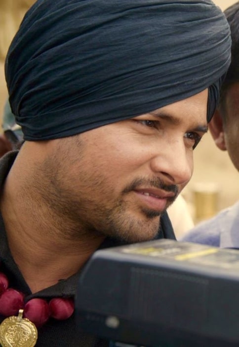 Amrinder Gill as seen on the set of Punjabi film 'Angrej'