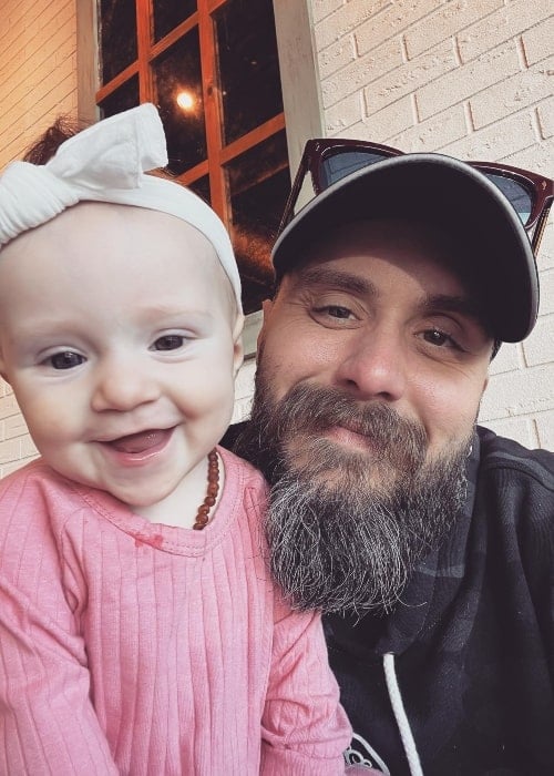 Elvie Shane as seen in a selfie that was taken with his daughter Zaelyn Journey Payton in January 2022