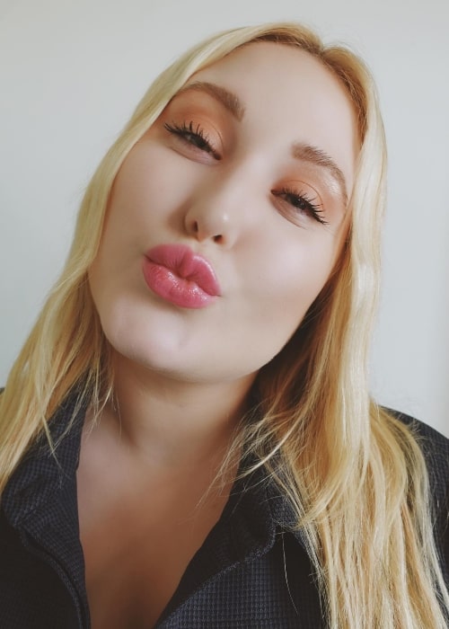 Hayley Hasselhoff as seen in a selfie that was taken in November 2021