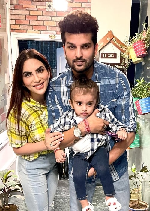 Yuvraj Hans as seen while posing for a picture with his family in August 2021