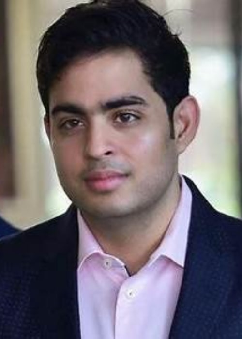 Akash Ambani Height, Weight, Age, Spouse, Biography, Family