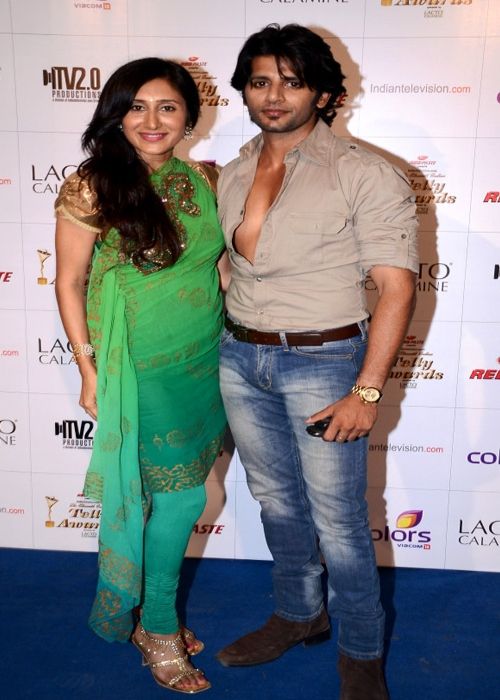 Karanvir Bohra seen with his wife Teejay Sidhu in 2012