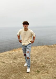 Ace Akers Height, Weight, Age, Girlfriend, Facts, Biography