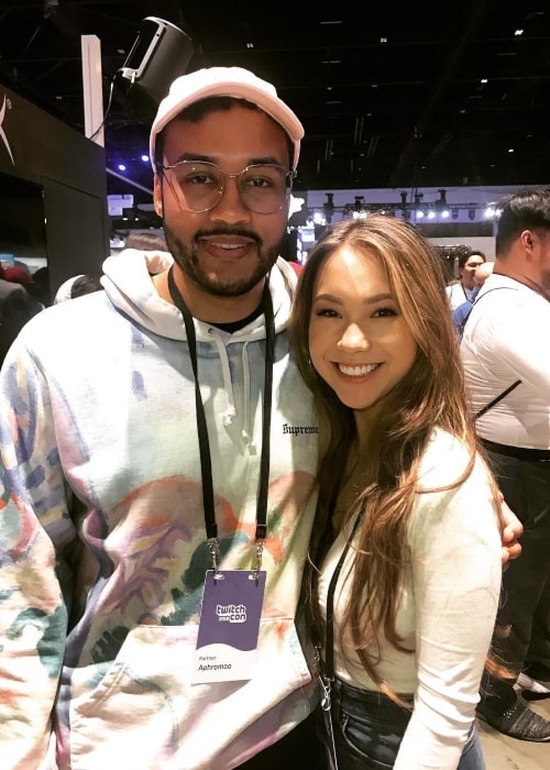 Aphromoo as seen in a picture with Twitch star QuarterJade in October 2018, in San Jose, California