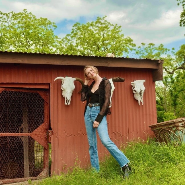 Jordan Roemmele as seen in a picture that was taken on her farm in Austin, Texas in November 2021