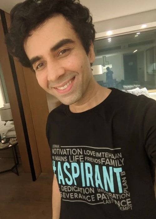 Naveen Kasturia smiling in a selfie in October 2021