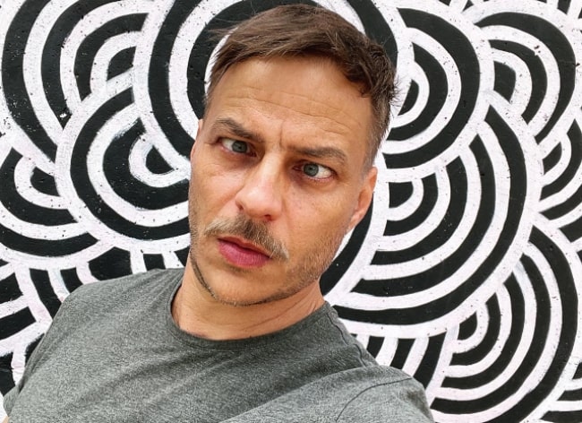 Tom Wlaschiha getting slightly dizzy while discovering amazing Georgia in March 2021