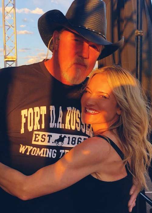 Victoria with her husband Trace Adkins in 2022