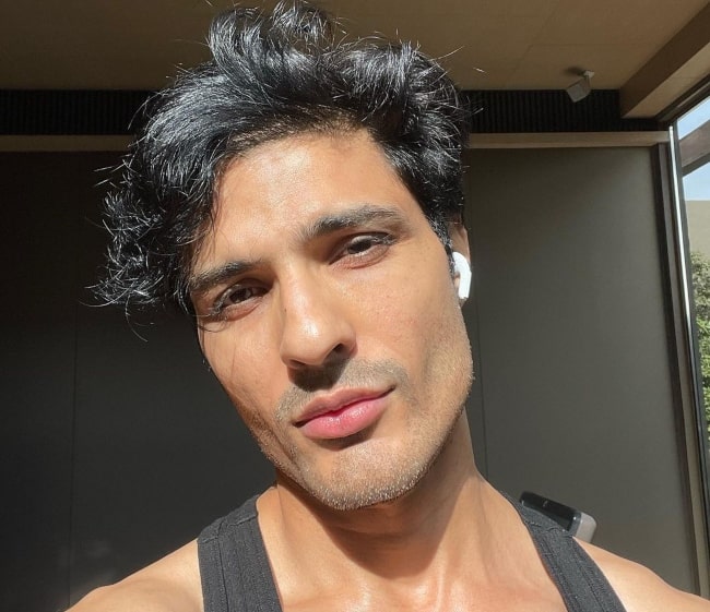 Vin Rana showing his Batman look in March 2022