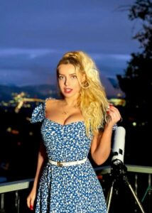 Violet Benson Height, Weight, Age, Family, Facts, Education, Biography