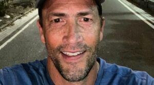 Andrew Shue