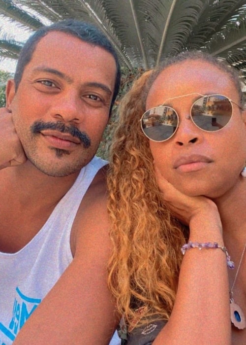 Samuel de Assis as seen in a selfie with actress Roberta Rodrigues in March 2022