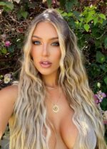 Skyler Simpson Height, Weight, Age, Boyfriend, Facts, Biography