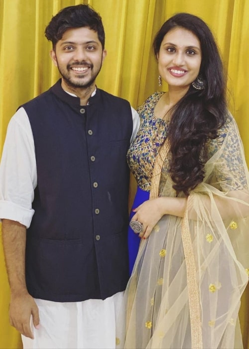 Ko Sesha and Vatsala Padmanabhan posing for a picture in November 2020