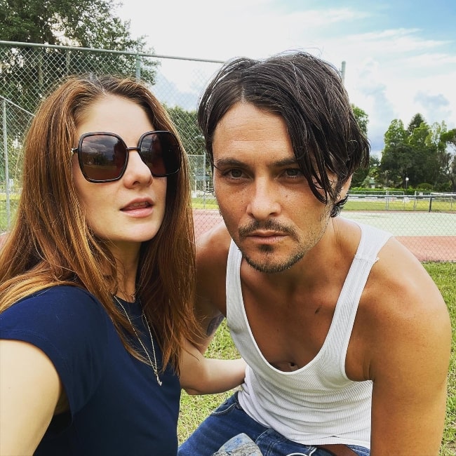 Emily Tremaine in a selfie with Shiloh Fernandez in September 2021