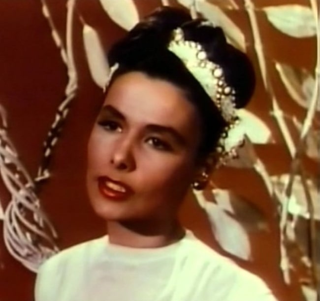 Lena Horne as seen in a screenshot from the film 'Till the Clouds Roll By'