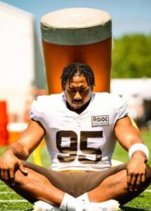 Myles Garrett Height, Weight, Age, Family, Education, Biography