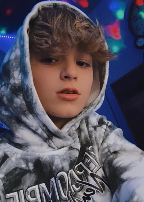 Ryder Tully as seen in a selfie that was taken in December 2021