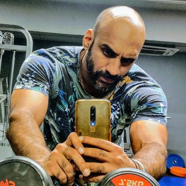 Sahil Khattar as seen in a selfie that was taken at the gym in February 2022