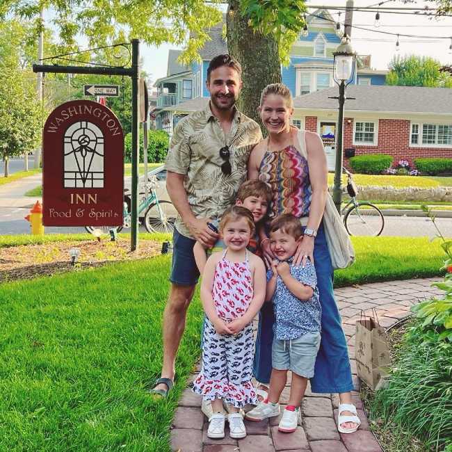 Sara Haines as seen with her husband and kids in August 2022