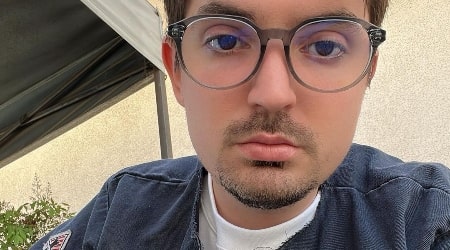 Zach Sang Height, Weight, Age, Body Statistics
