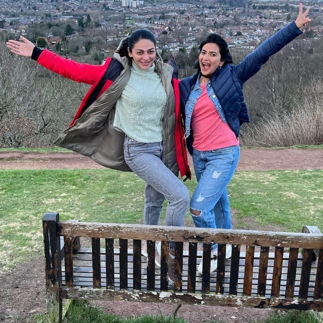 Aditi Sharma (Right) as seen while posing for a picture with Neeru Bajwa