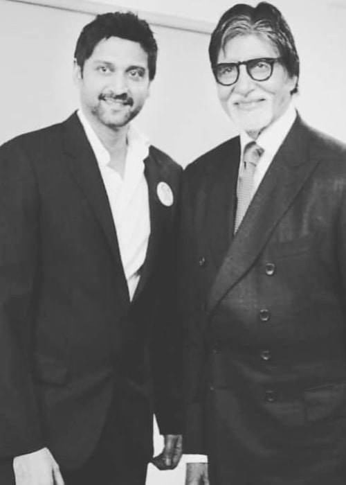 Yarlagadda Sumanth Kumar (Left) as seen in a black-and-white picture with Amitabh Bachchan