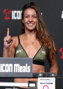 Amanda Ribas Height, Weight, Family, Facts, Boyfriend, Biography
