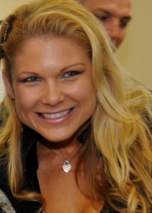 Beth Phoenix visits soldiers at Fort Bragg on December 9, 2011