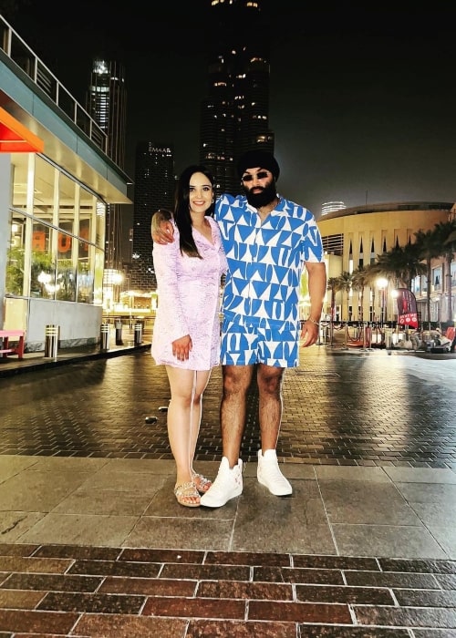 Chani Nattan with his wife Tina Deol in October 2022