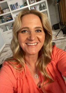 Christine Brown Height, Weight, Age, Facts, Biography