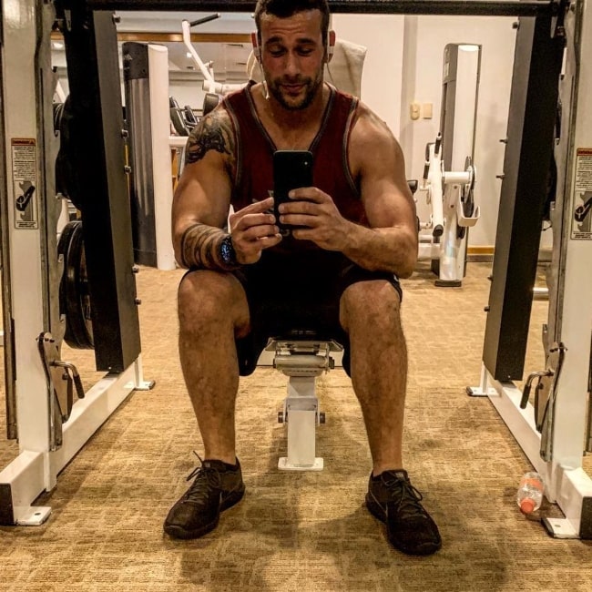 Cody DaLuz as seen while taking a gym mirror selfie in December 2018