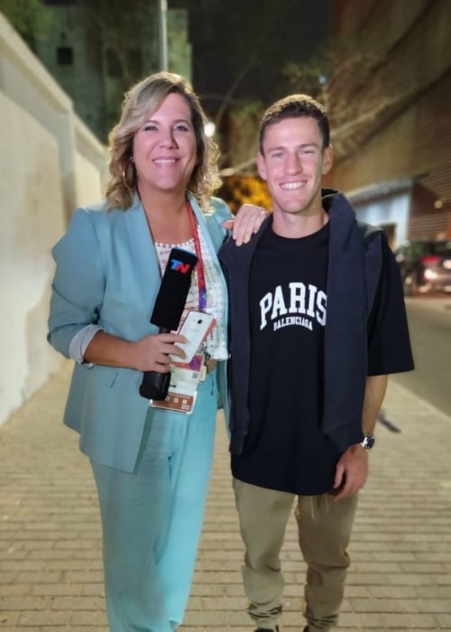 Dominique Metzger as seen in a picture with athlete Diego Schwartzman during a coverage in November 2022