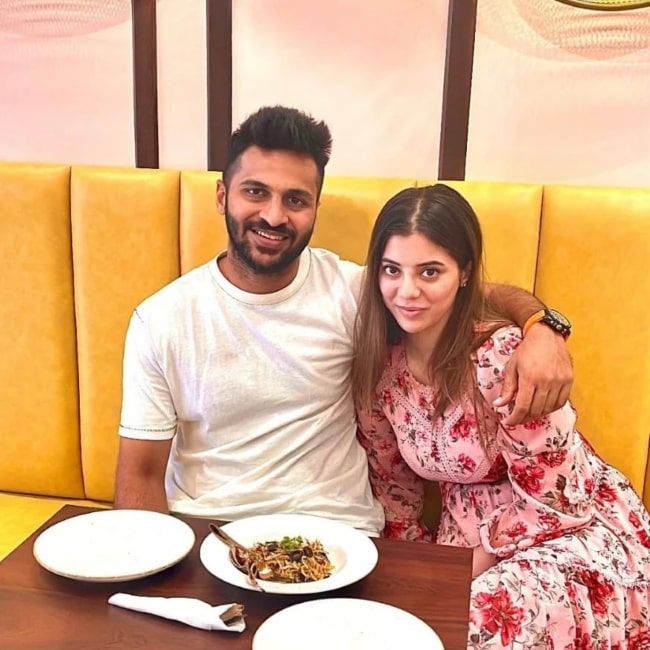 Mittali Parulkar as seen in a picture with her beau Shardul Thakur in March 2022, at Lokhandwala Market